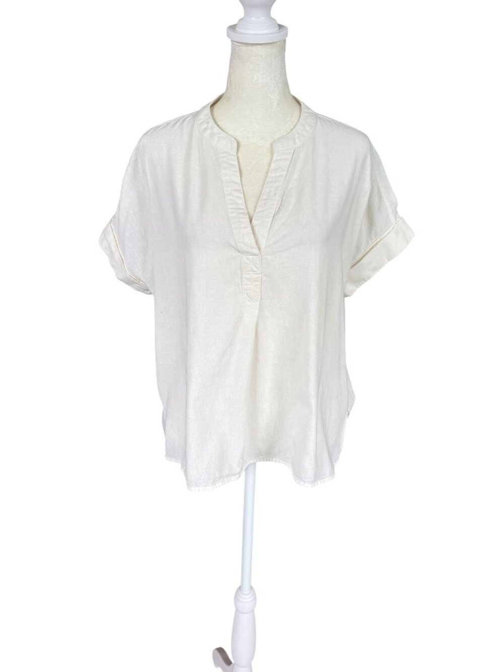 Madewell women's cream colored short sleeve v-neck oversized shirt size small
